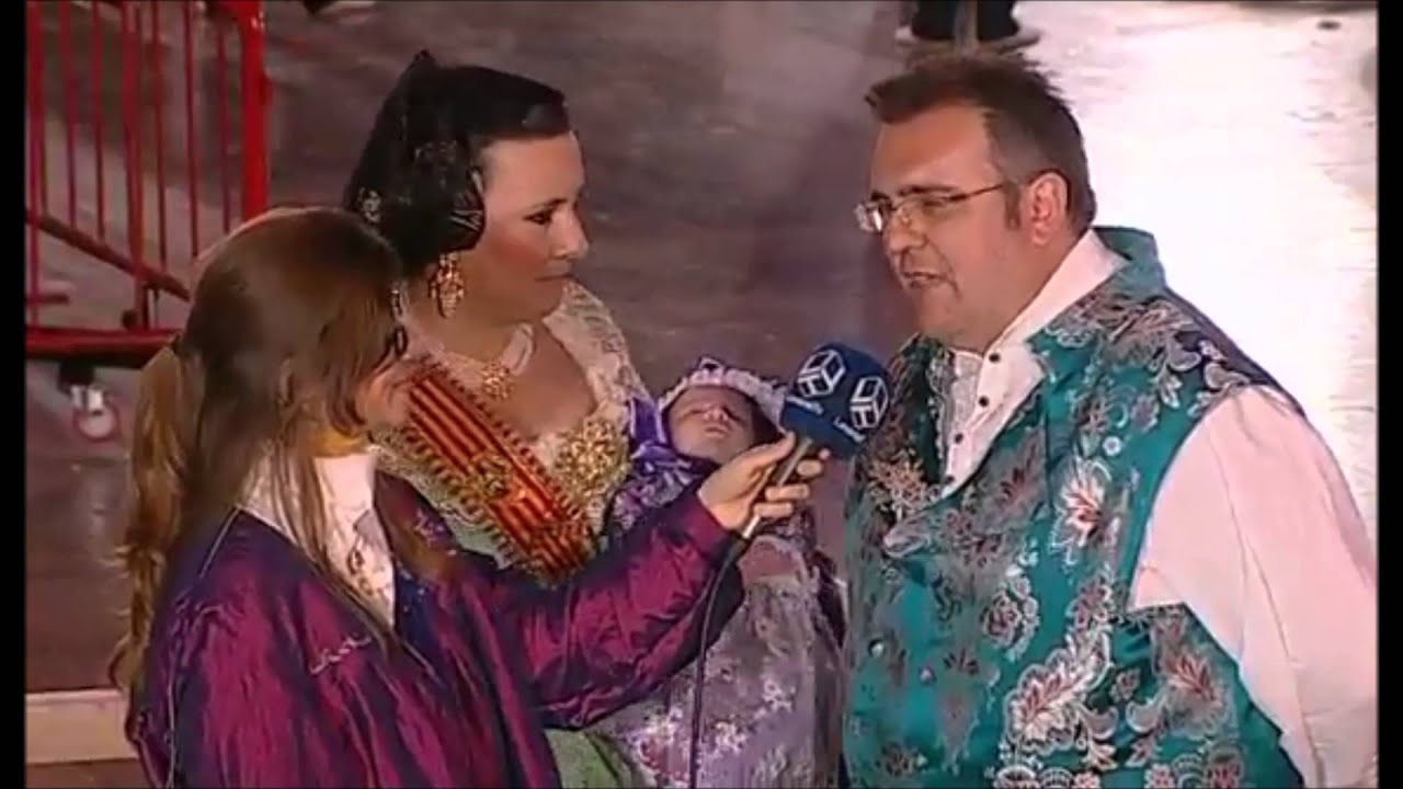 Rosa L&oacute;pez ofrenda de valencia 2014  - entrevista completa