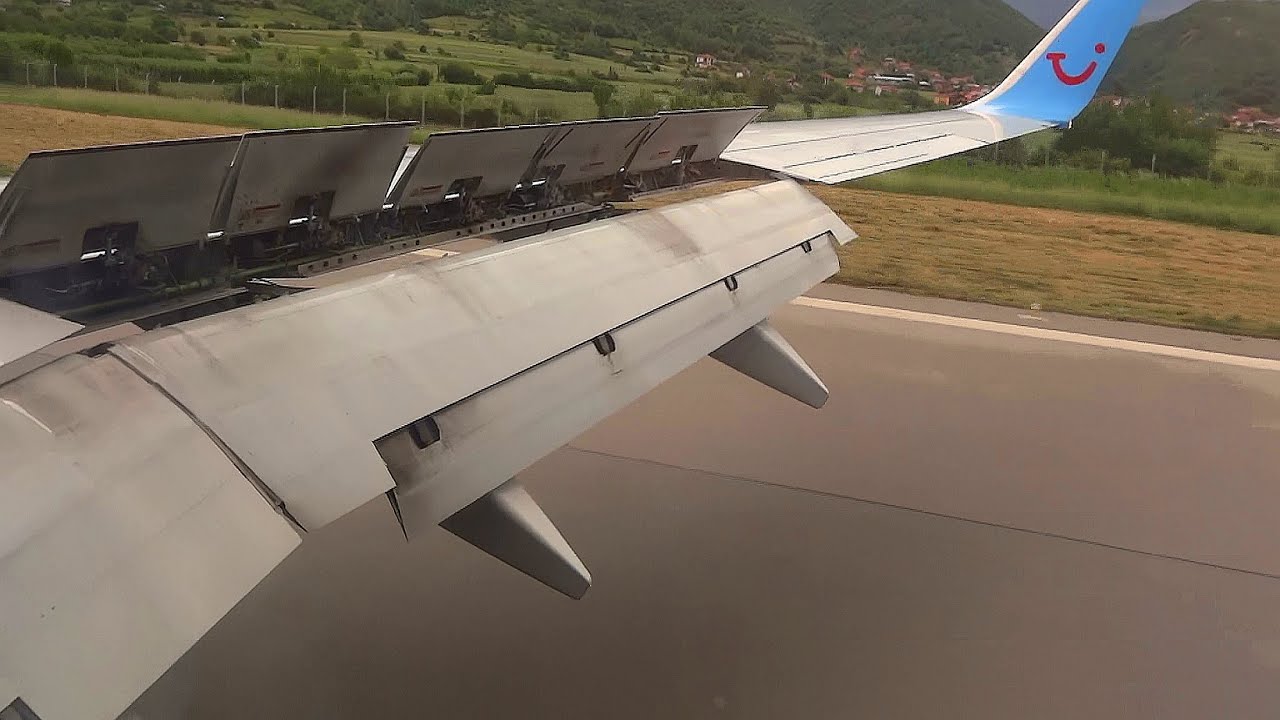 ArkeFly B737-800 Landing Ohrid 