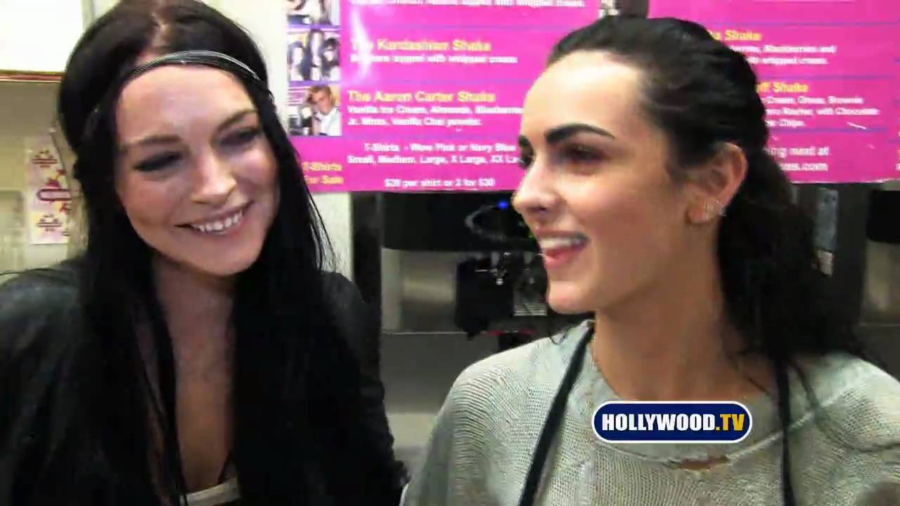 Lindsay Lohan Auctions Milkshakes at Millions of Milkshakes