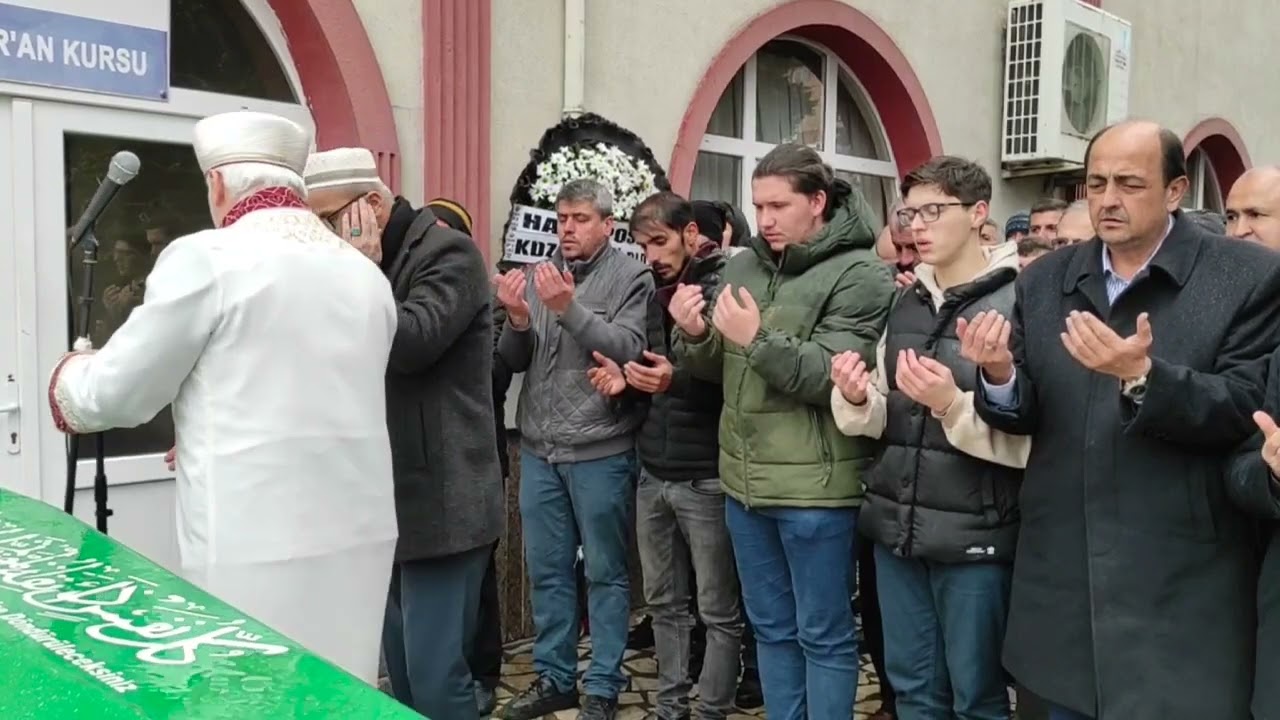 Ahmet Demirci son yolculuğuna uğurlandı...