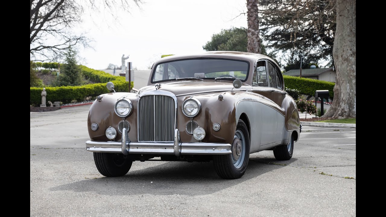 Legendary Actor Brendon Boone's 1959 Jaguar MK IX Road Test