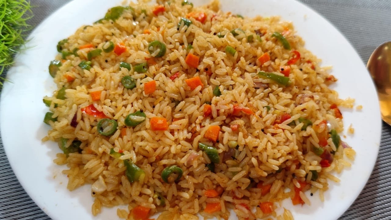 இப்படி செய்து கொடுத்தா Lunchbox காலியாகதான் வரும்காய்கறி சாதம்/Mixed vegetable rice Lunch box recipe