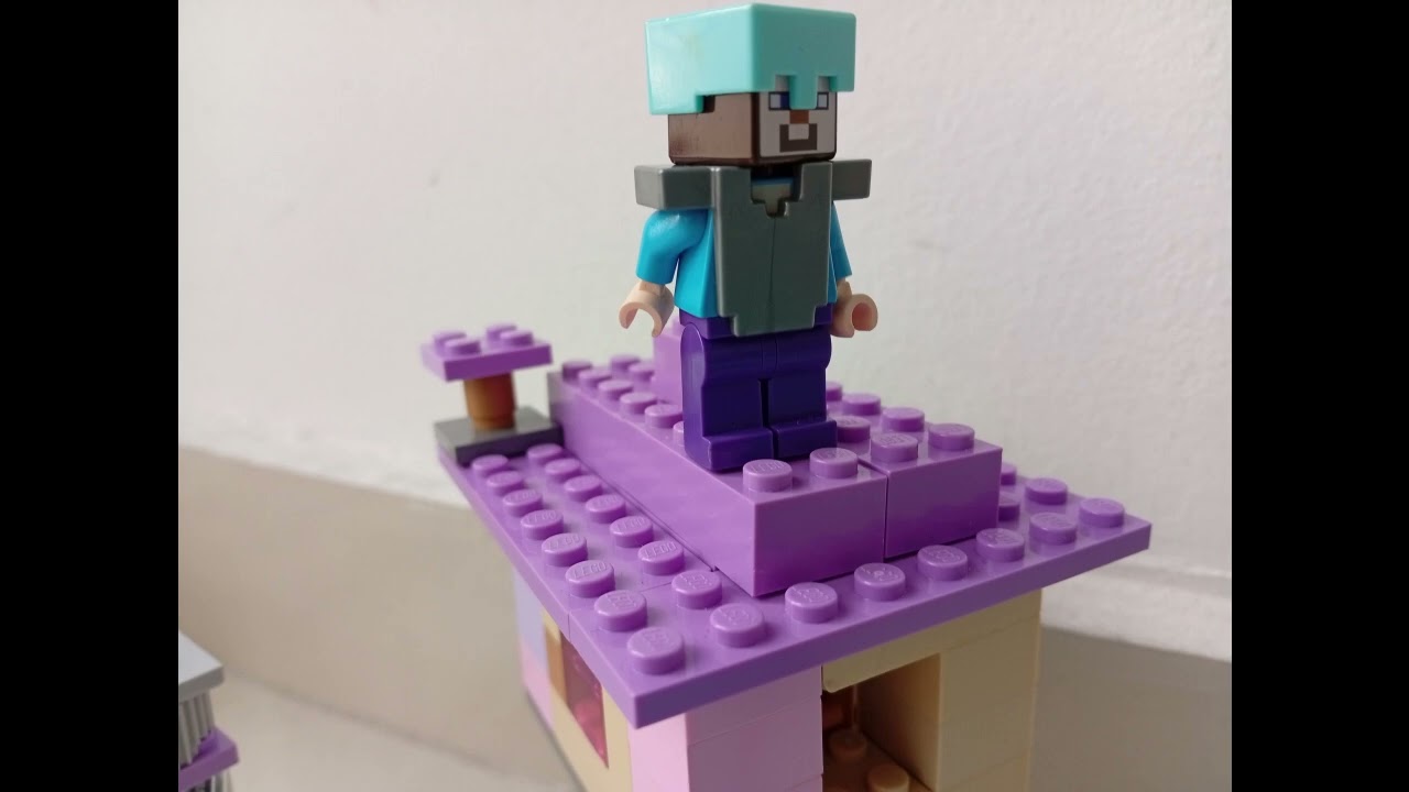 Lego Minecraft: Steve explorando a cidade do End