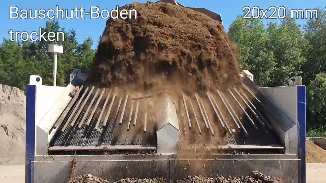 Baustoff-Recyclingsieb SBR5 - Präsentation mit verschiedenen Baustoffen