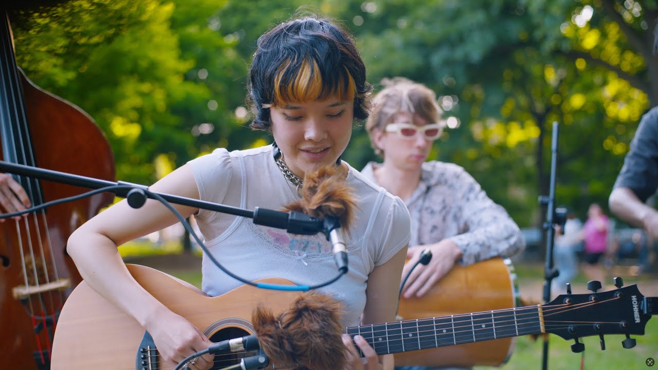 Mei Semones - Dumb Feeling | The Birdhouse
