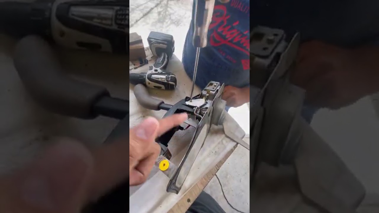 Instalar bujes palanca de cambios tacoma 4runner Toyota 95 04 palanca floja problema sacar la llave