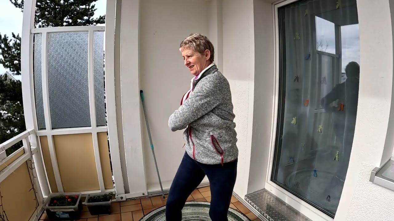 Ćwiczymy, lekkie kardio w delikatnym, wiosennym słońcu🙂😉🏃‍➡️🤸‍♀️