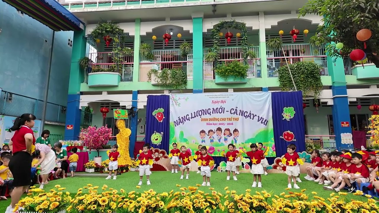 Thể dục đồng diễn lớp mầm 1