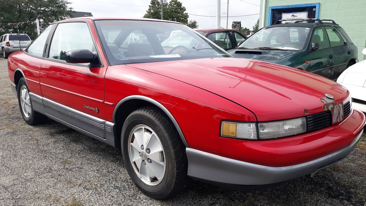 Oldsmobile Cutlass Supreme купе 1990 года