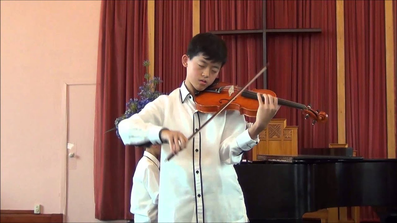 Oscar Han performing Zapateado by Sarasate