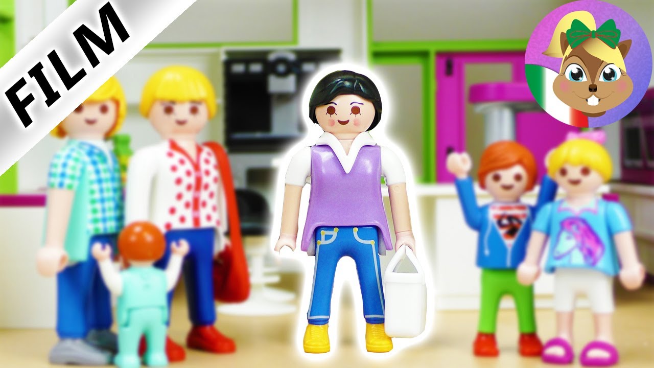 Playmobil Film | Mamma e papà escono insieme, arriva la babysitter!