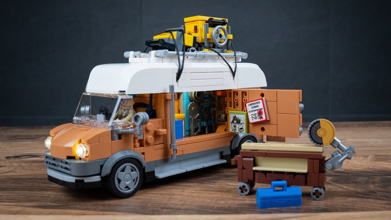 Funwhole F9030 - Carpentry Van Speed Build - 496 pcs. // Lumibricks