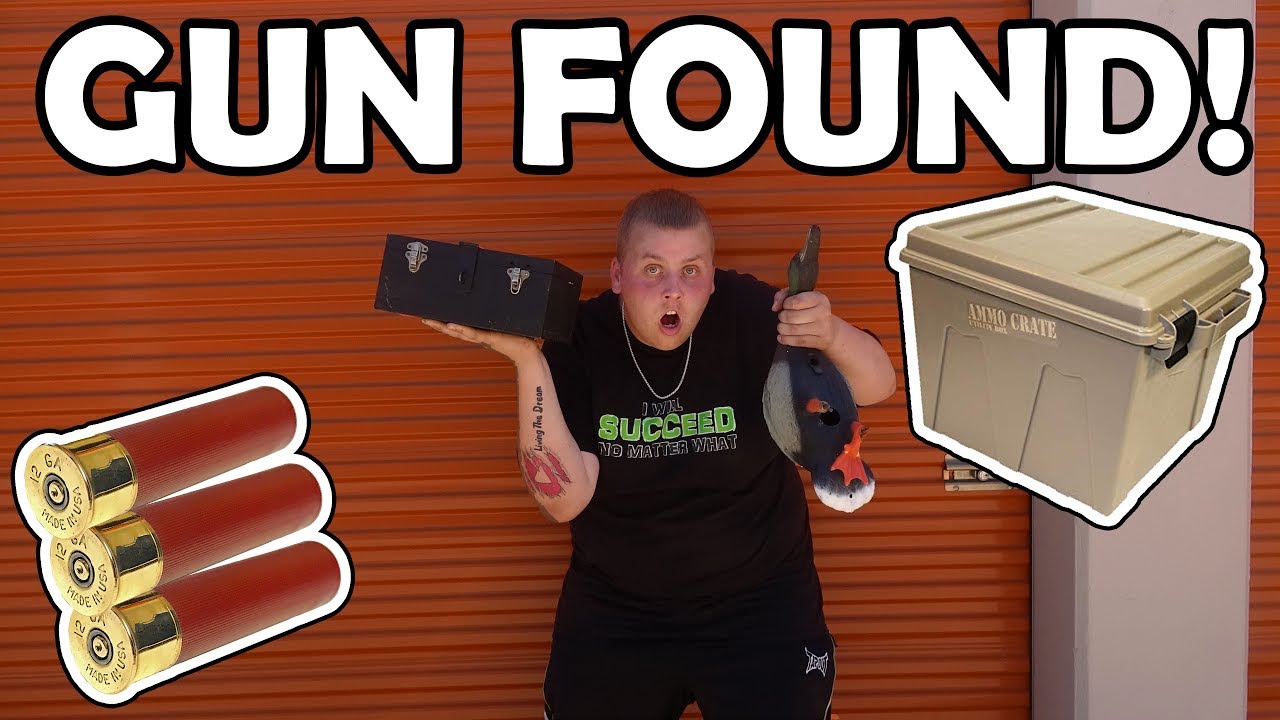 I Bought A DUCK HUNTERS Storage Unit And FOUND GUNS AND DUCKS! I Bought An Abandoned Storage Unit!