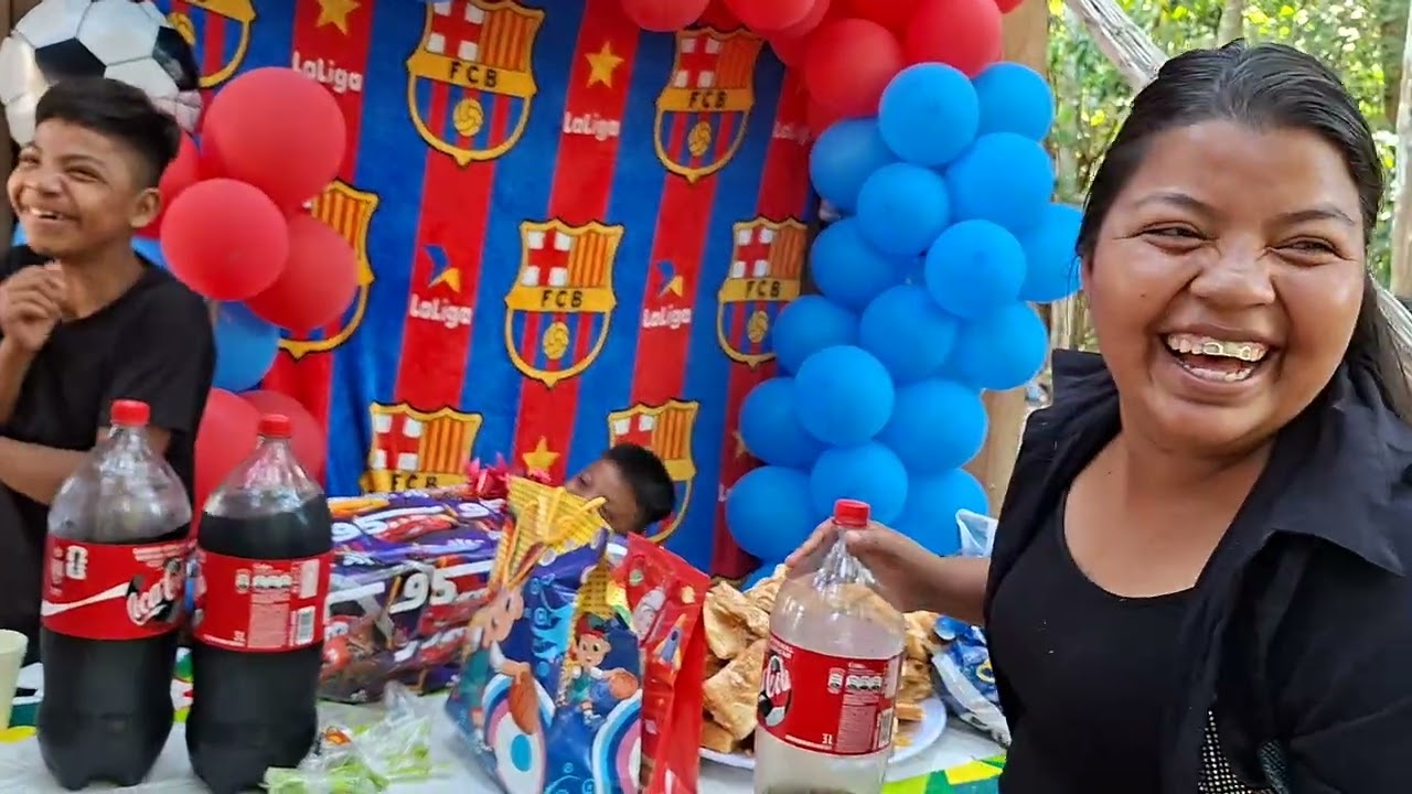 😊Rosi Comparte Delicioso Pastelillo😋Desde Usa Le Mandan Sorpresa a Jonathan❤️