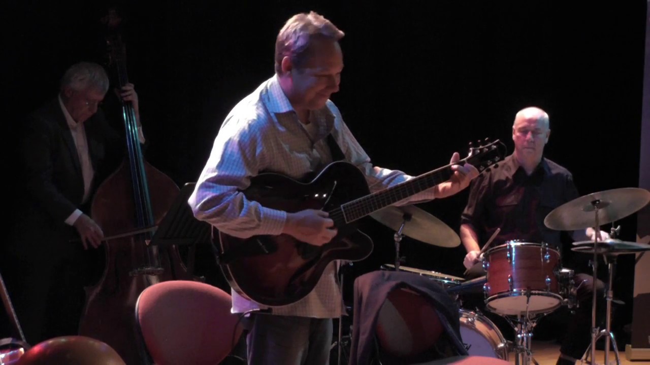 Barry Greene @ The 26th North Wales International Jazz Guitar Weekend - Windows