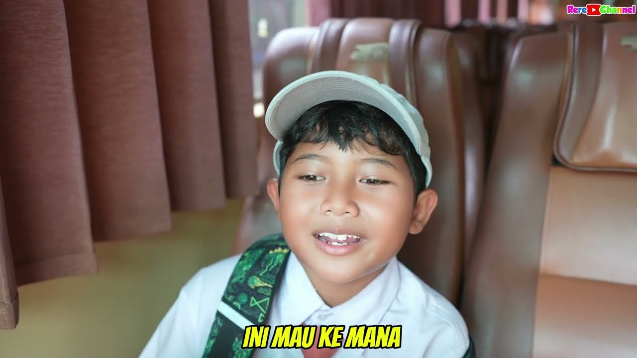 PULANG SEKOLAH NAIK BUS TELOLET BERHANTU !! ADIT DICUL1K MAMAH PANIK