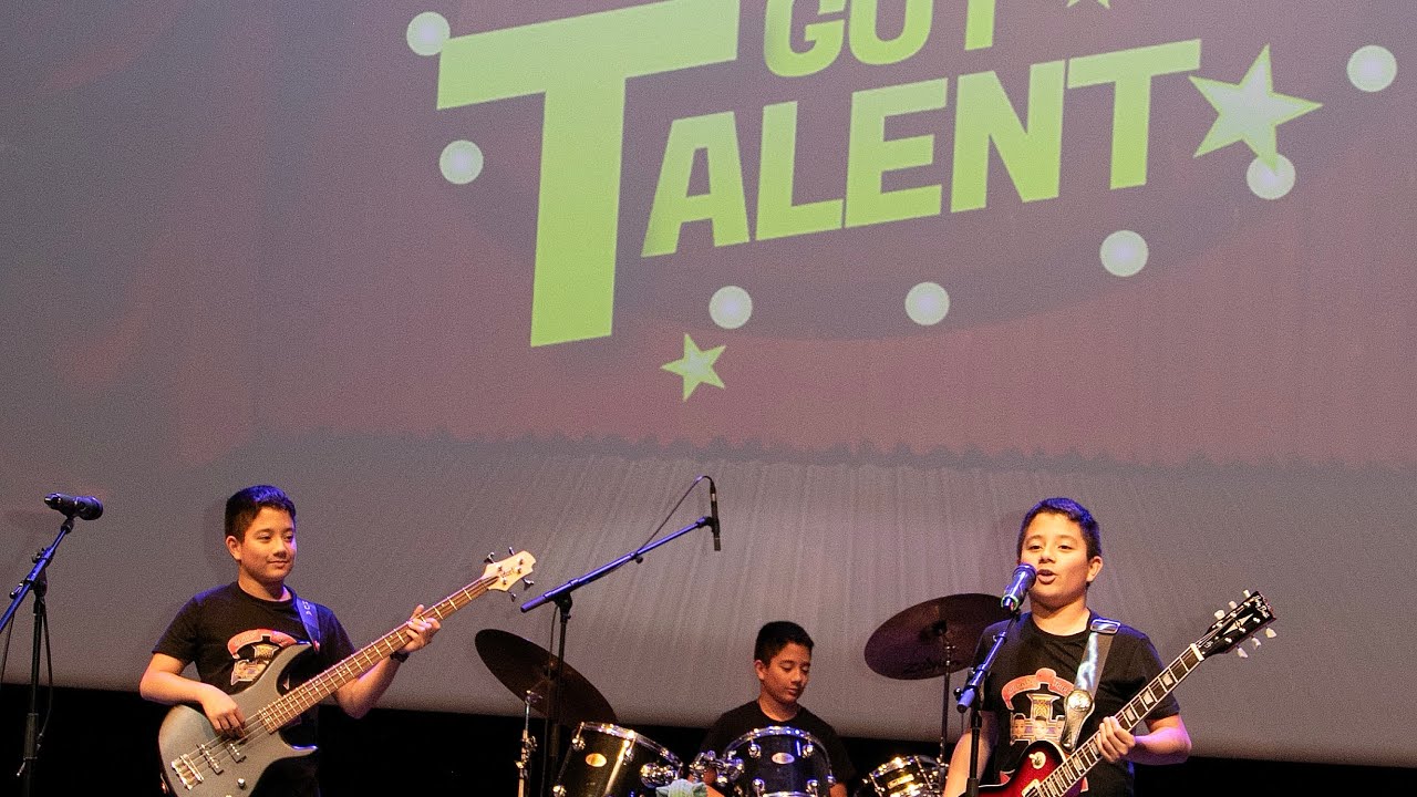 Returning Champions! The Rockin’ Triplets Live at Lisburn’s Got Talent 🔥(sound check)