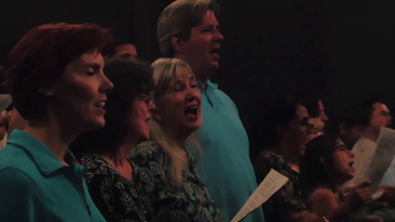 PopUp Chorus sings: 