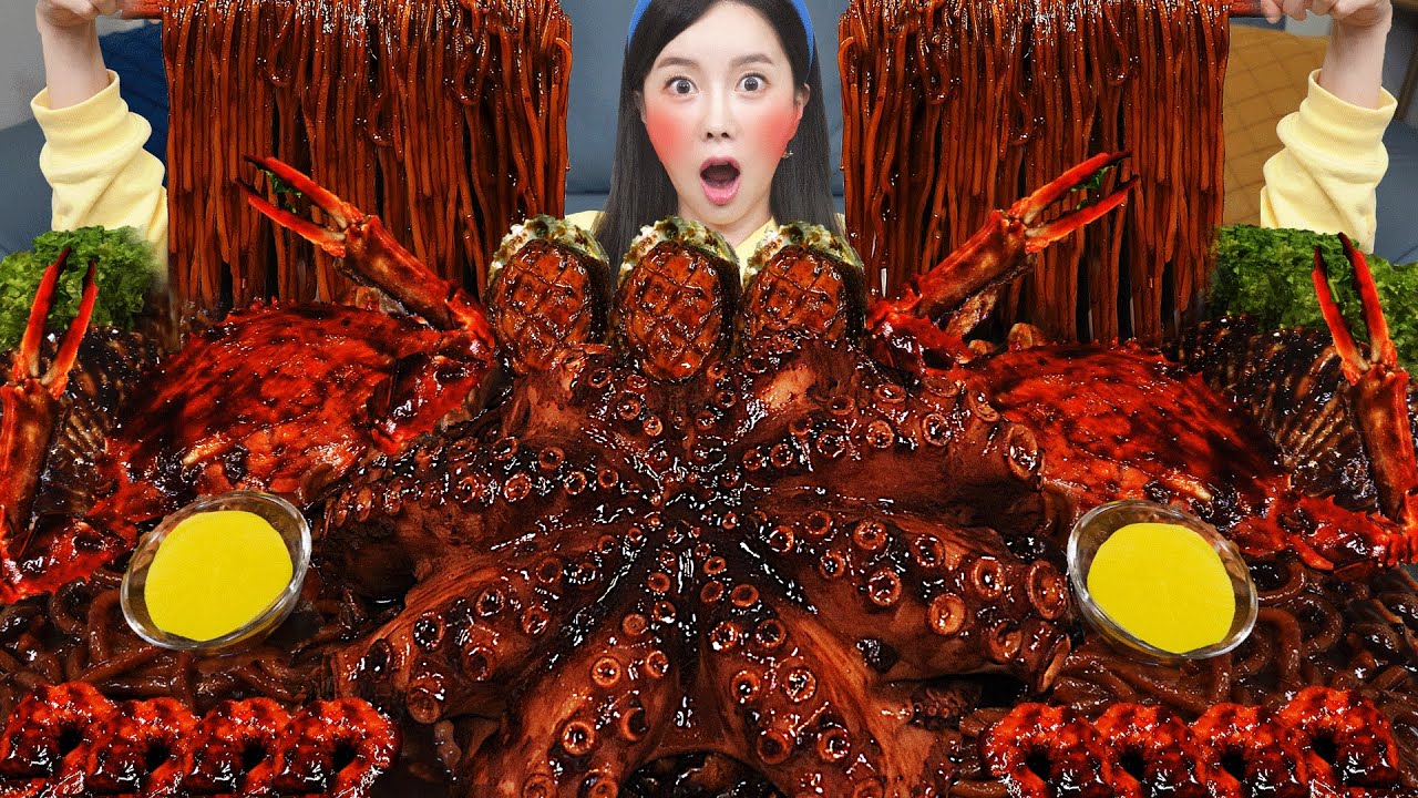 [Mukbang ASMR] Amazing 🐙 Octopus Spicy Stir fried Jjajang Noodle Seafood Combination Recipe Ssoyoung
