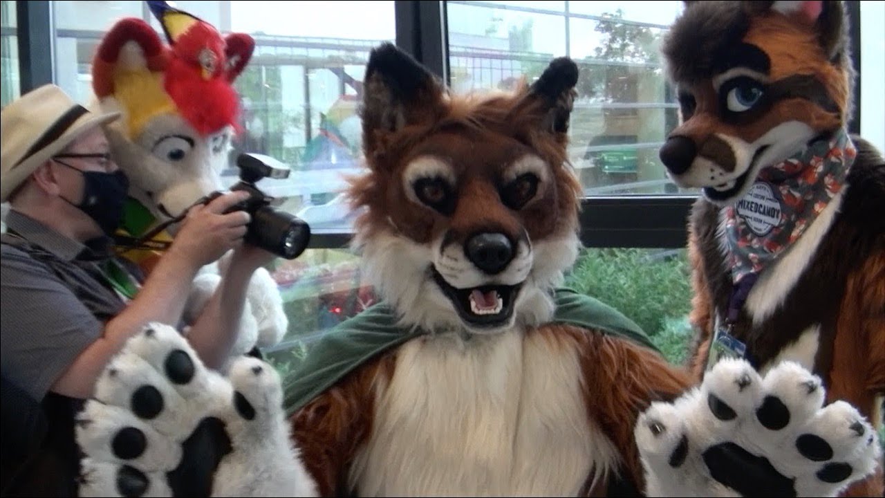 Kitwana's Fursuiting Frenzy: Eurofurence 26 (2022)
