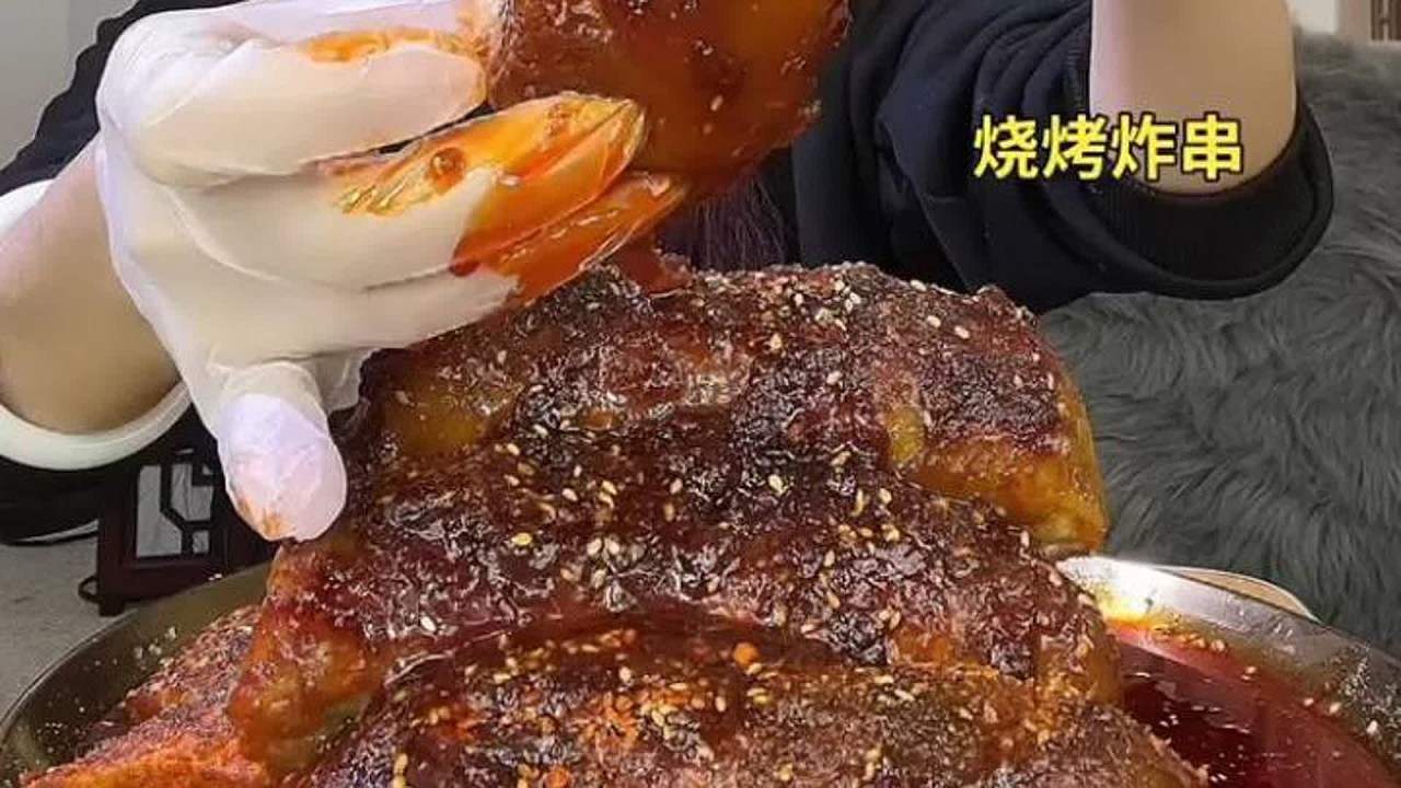 吃烧烤了，美味可口。