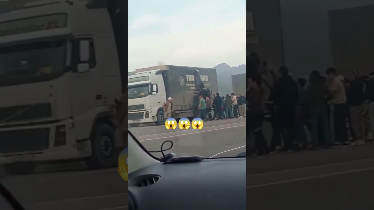 Зо горела фура😬 #казахстан #automobile #грузовичок #дальнобой #зимняядорога #дальнобойщики #тикток