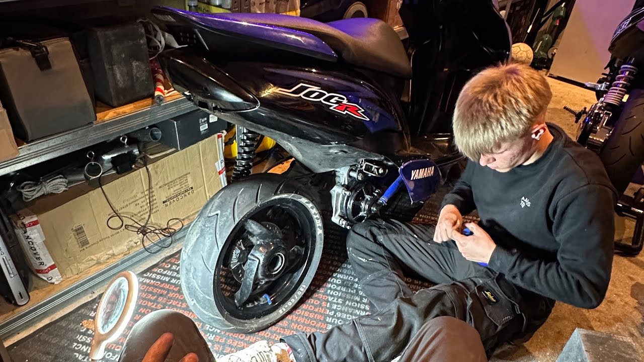 Cyllinder sat sig!? Værkstedshygge knallert/scooter