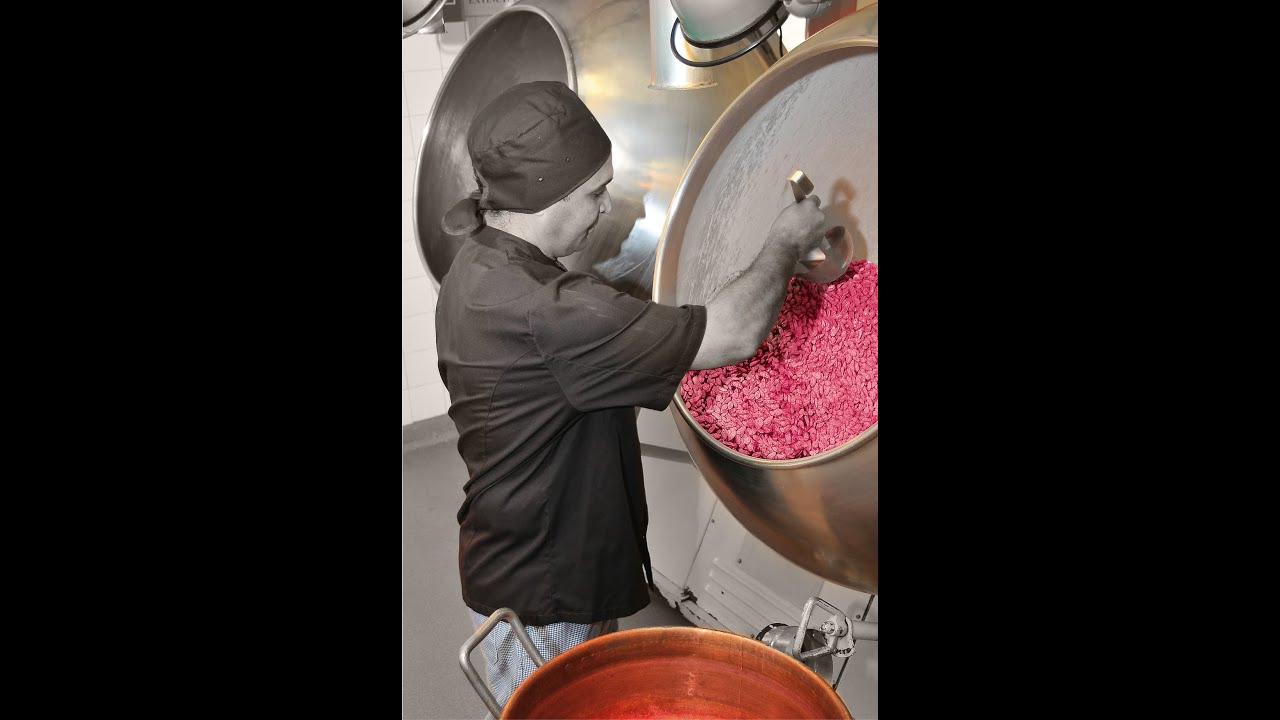 Fabrication  Artisanale de la Praline Rose de Lyon 2023