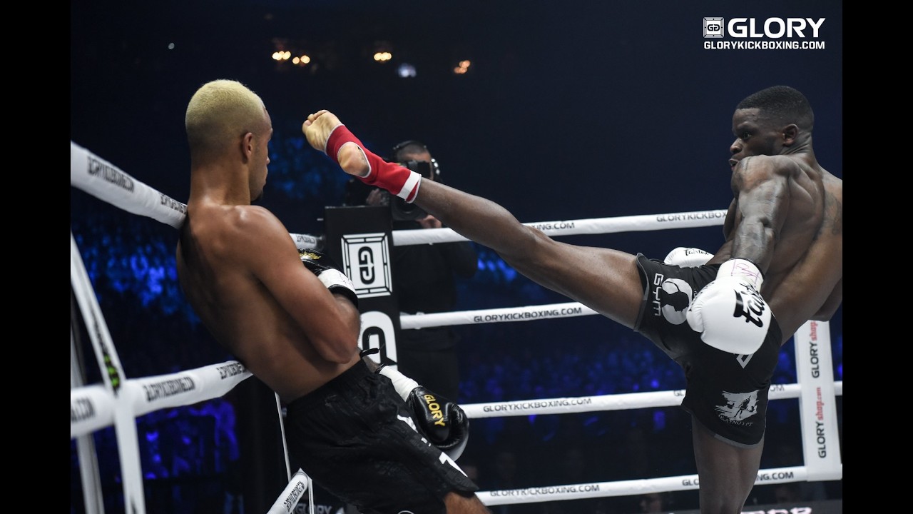 Fight •39 extremely technical fight between Chris Baya and Tyjani Beztati
