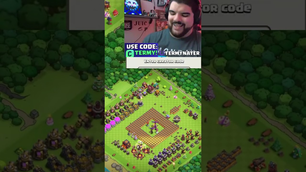 Townhall 10 with GRAND WARDEN? Huge CoC Glitch! (Clash Of Clans)