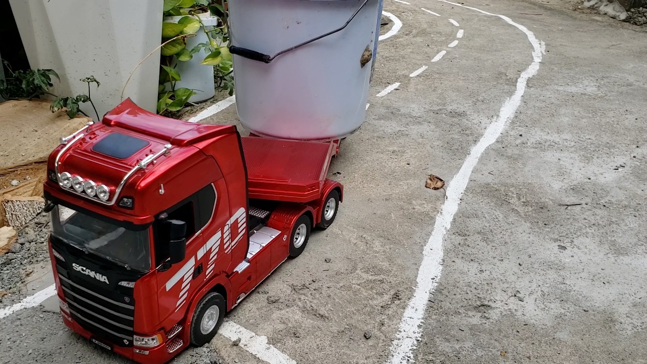 Scania 770 truck delivers water based ink to the site #truckfun #truckfunny #car #rctruck