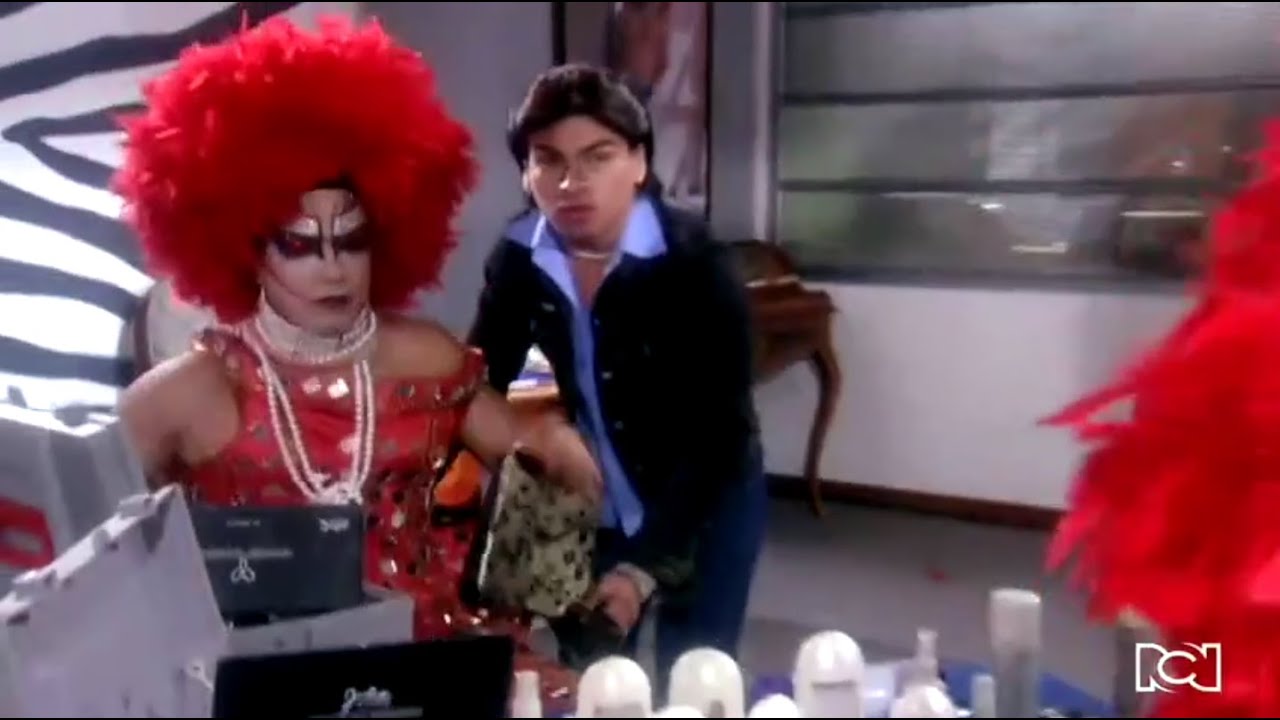 Armando se disfraza de Drag Queen | Yo soy Betty, la fea