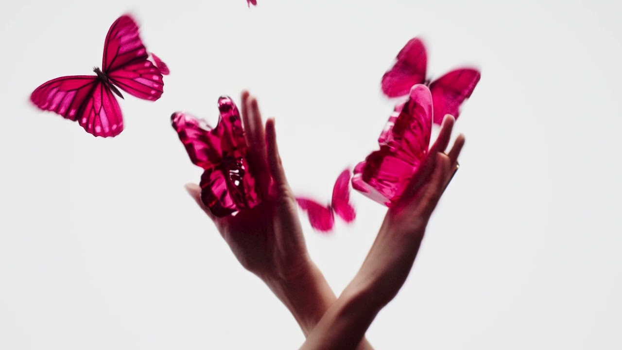 La Bomba | The New Fragrance by Carolina Herrera