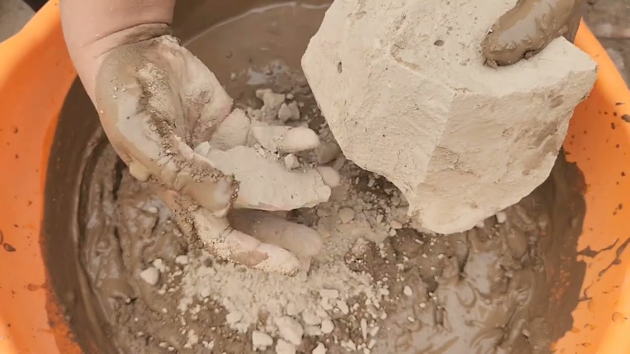 Pure Mud Water Crumblimg | Shandar Texture and paste play
