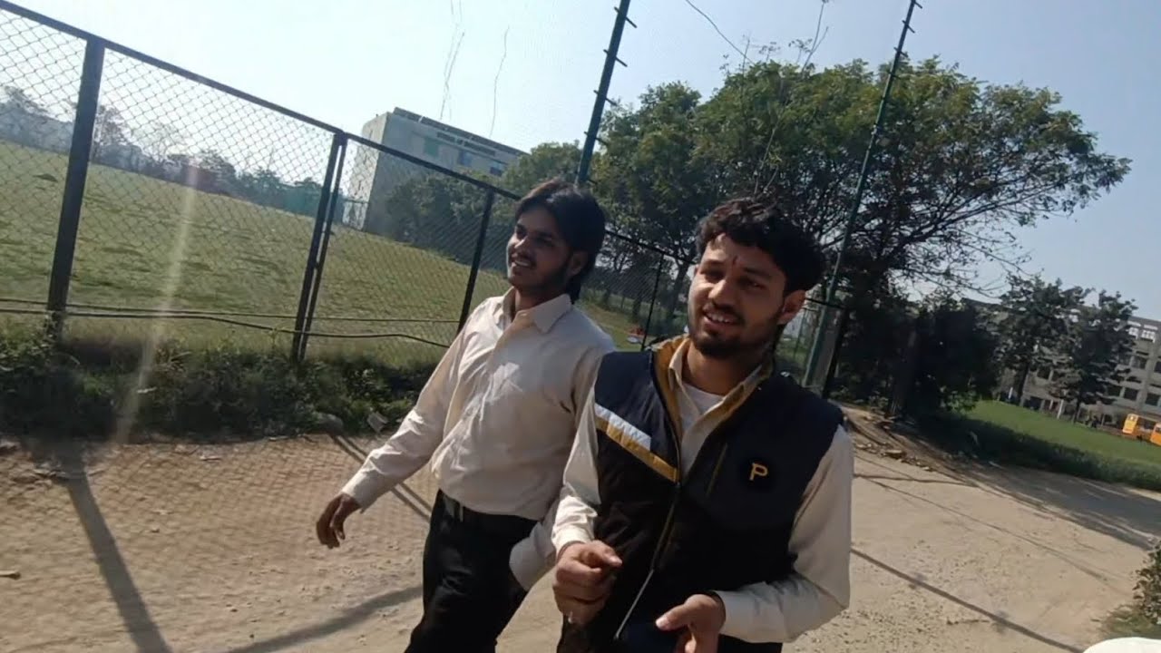 Aaj fir chal pade chiji khane 😂