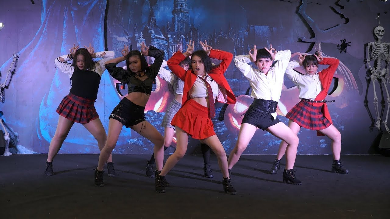191027 Difant cover EVERGLOW - Bon Bon Chocolat @ Teen Pointer Halloween 2019 (Au)