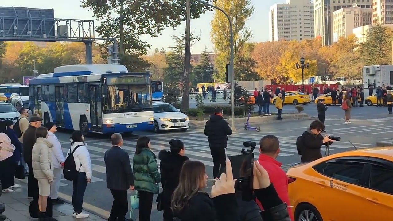 10 Kasım 2022 saat 09:05 Kızılay Ankara ATA'YA Saygı Duruşu Homage to ATATÜRK 10 November Turkey