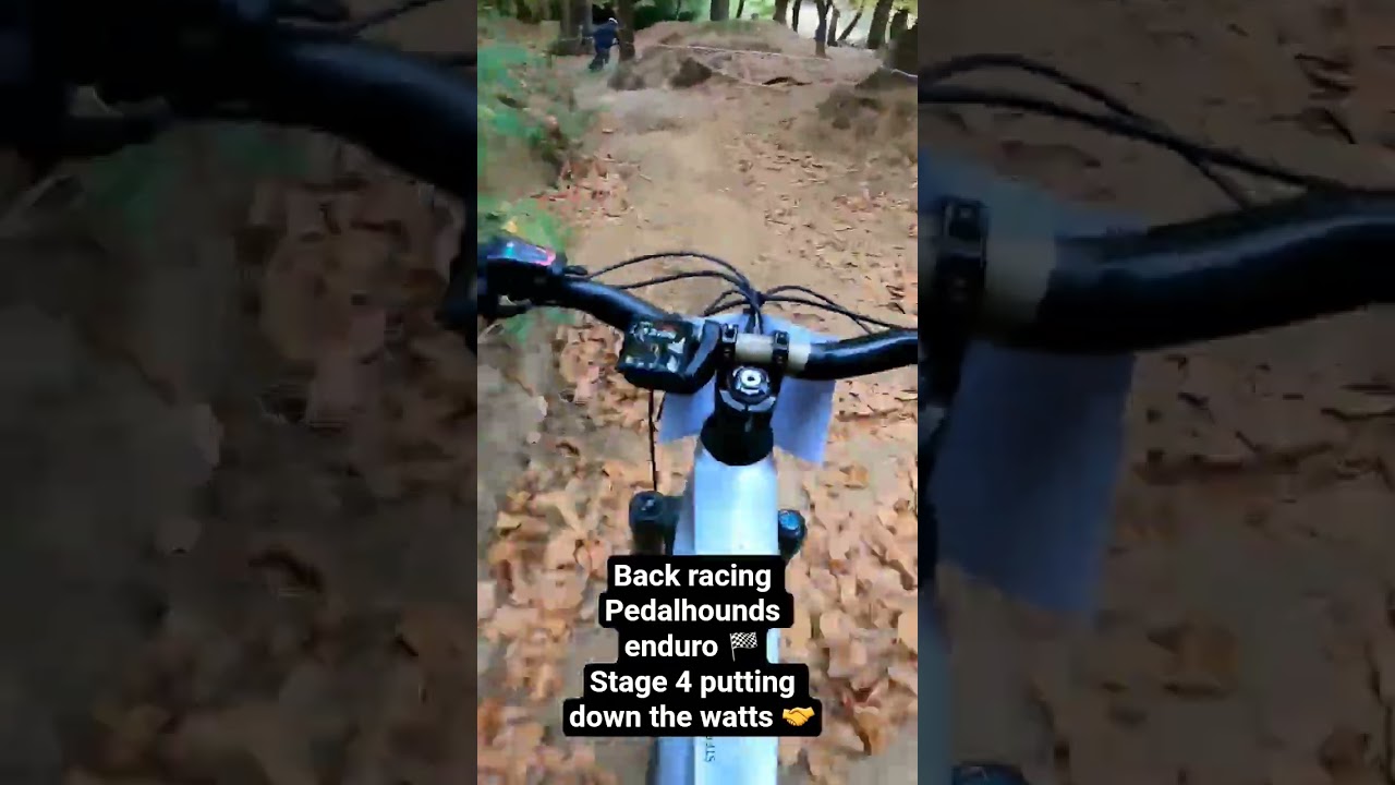 Back racing 🏁 Pedalhounds enduro Canada heights Stage 4 putting down the watts 🤝