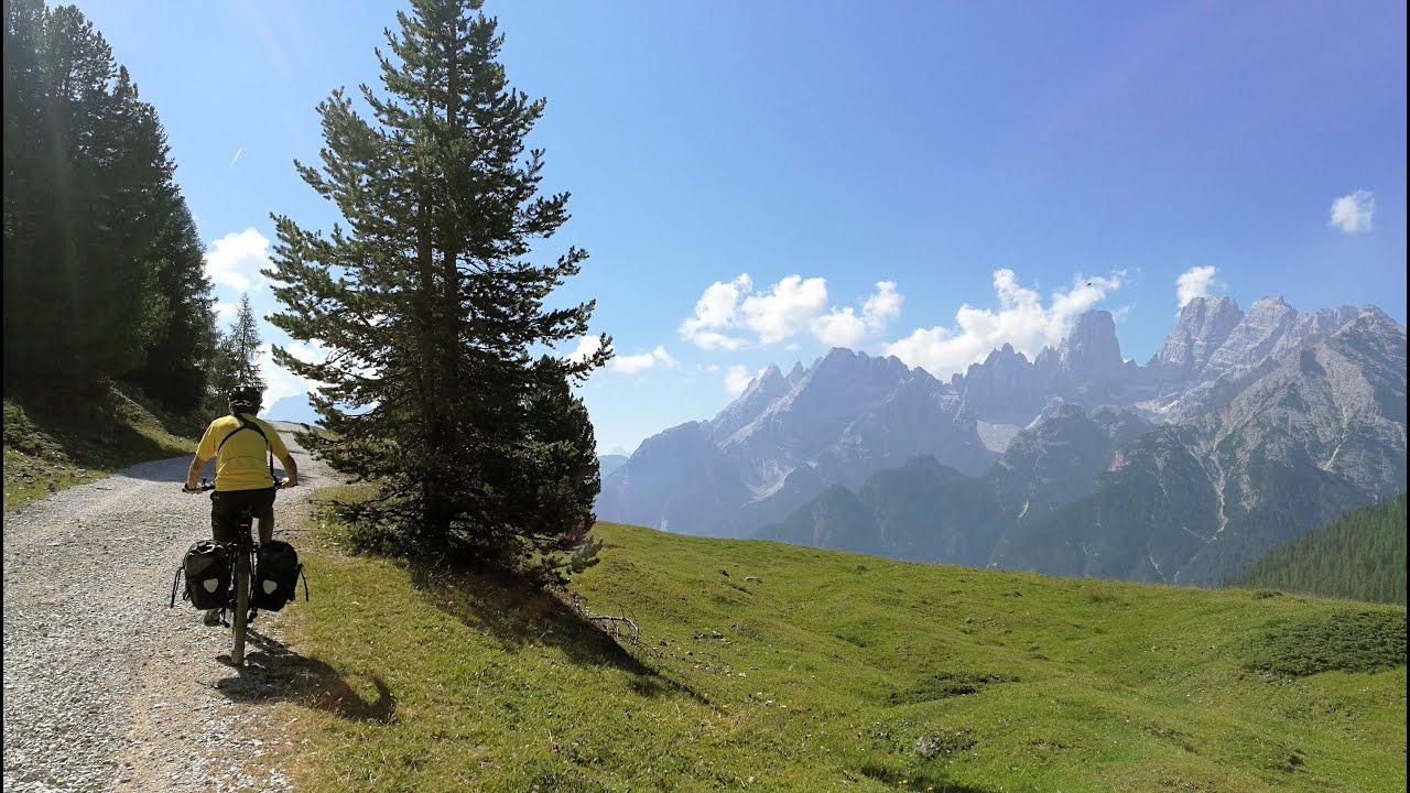 DOLOMITI MAGICHE nr.2 - in e-bike intorno alle Dolomiti di Sesto