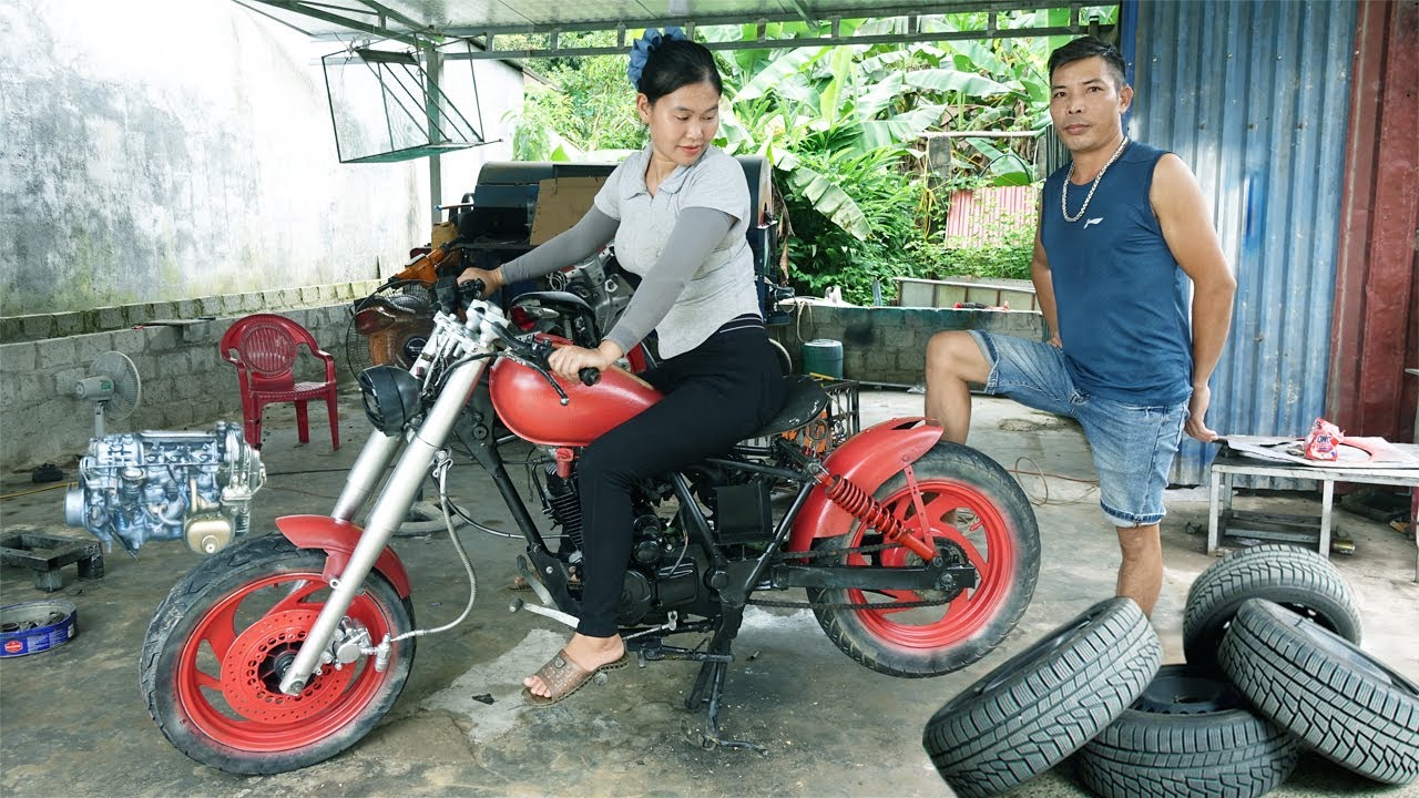 Dedicated Mechanic Girl Repair: Gearbox Refurbishment, Engine Repair, Restoration of Old Motorcycles