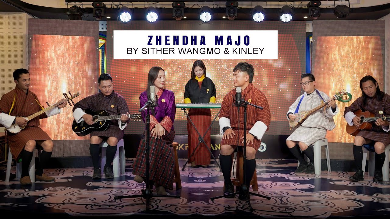 ZHENDHA MAJO 
