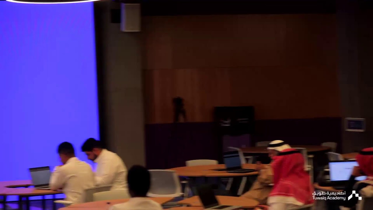 لقاء طويق Talk | من الذكاء الاصطناعي إلى السيطرة الكاملة.