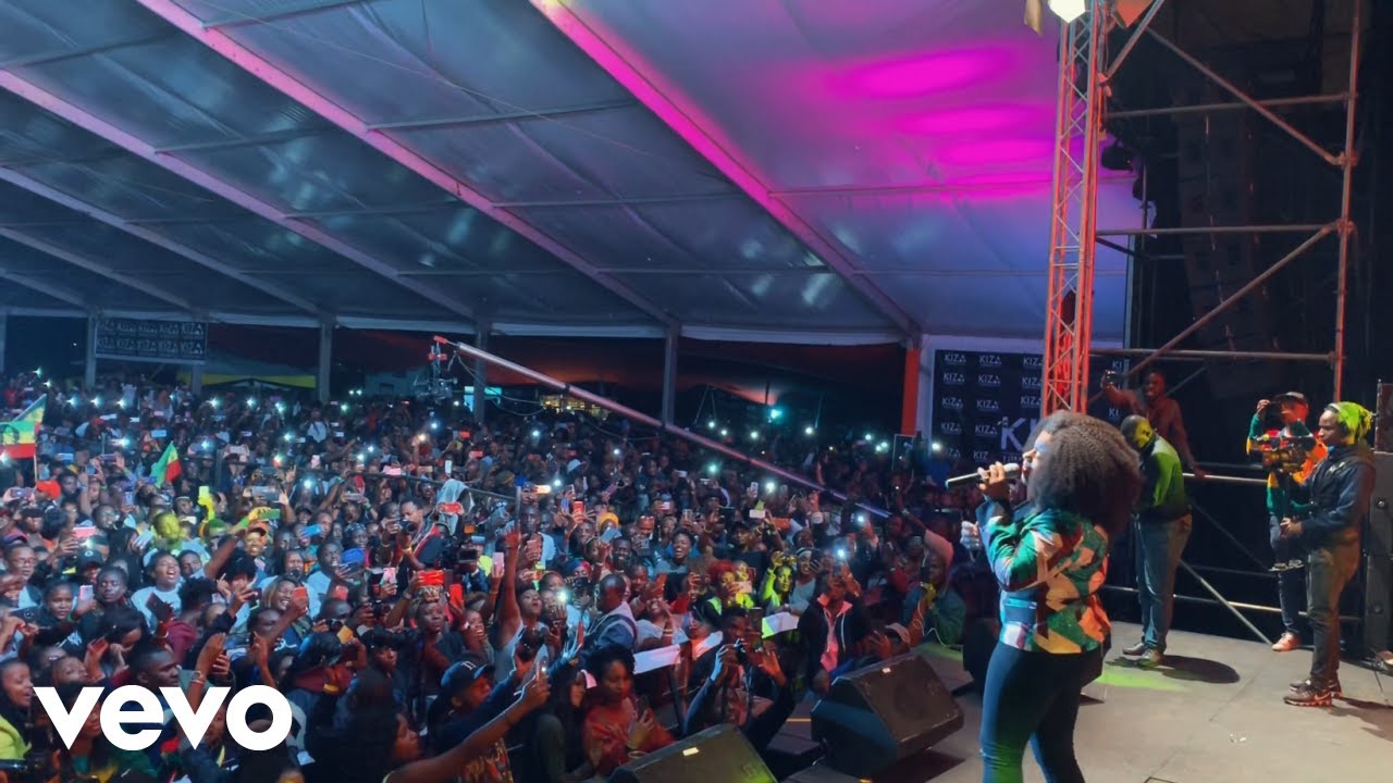 Etana - Weakness In Me (Live)