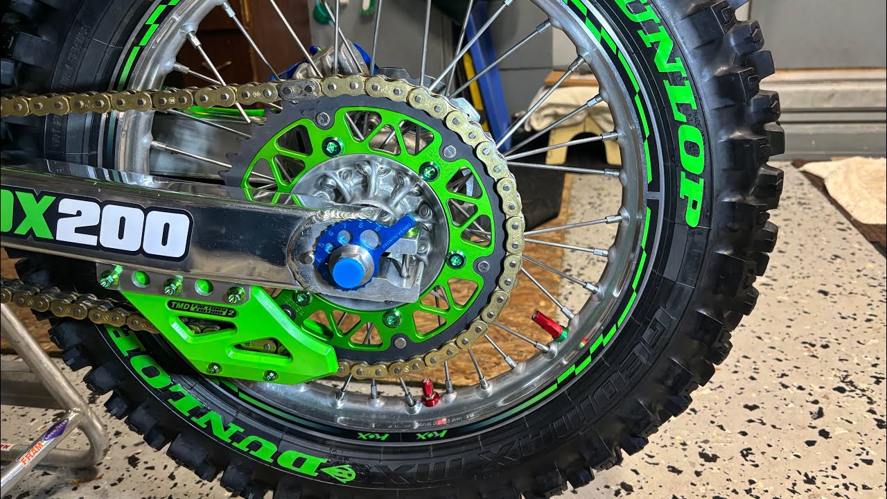 KAWASAKI KDX200 Ti WALK AROUND 2025