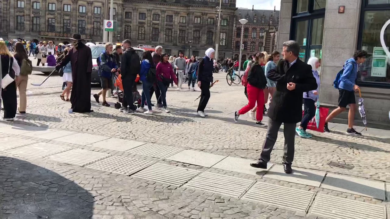 POAK uit Griekenland supporters zijn luidruchtig in Amsterdam op 13-8-2019. Voorronde tegen Ajax