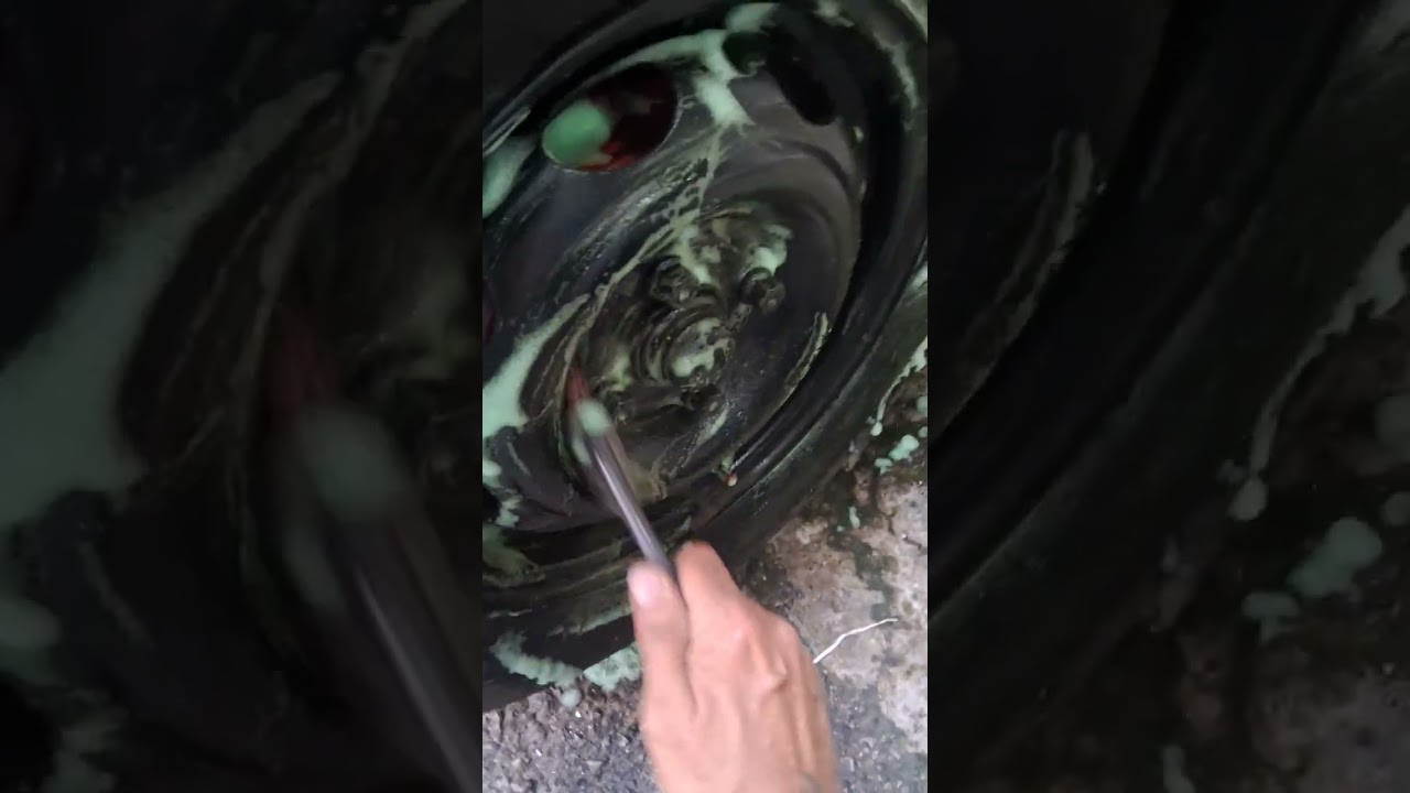 Produto ótimo pra limpeza de seu veículo tira graça  limpa tudo