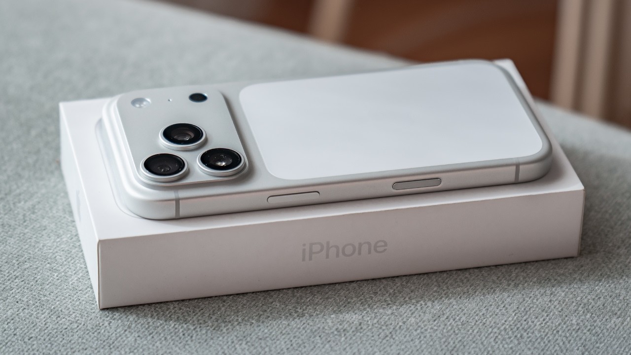 ✨ Mi nuevo iPhone: 17 Pro (Plata) | Unboxing, diseño, accesorios + Mi opinión sobre este modelo 🩶📦