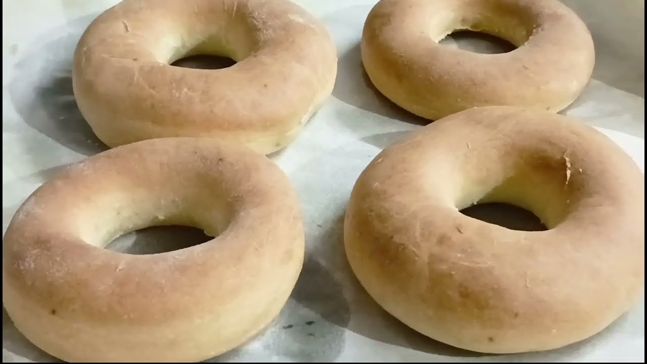 बिना अंडे, बिना ईस्ट के घर पे आसानी से बनेगा मार्केट वाला महंगा  डोनट्स।। Donuts recipe 
