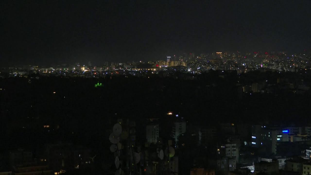 Live ship tracking map showing the Strait of Hormuz