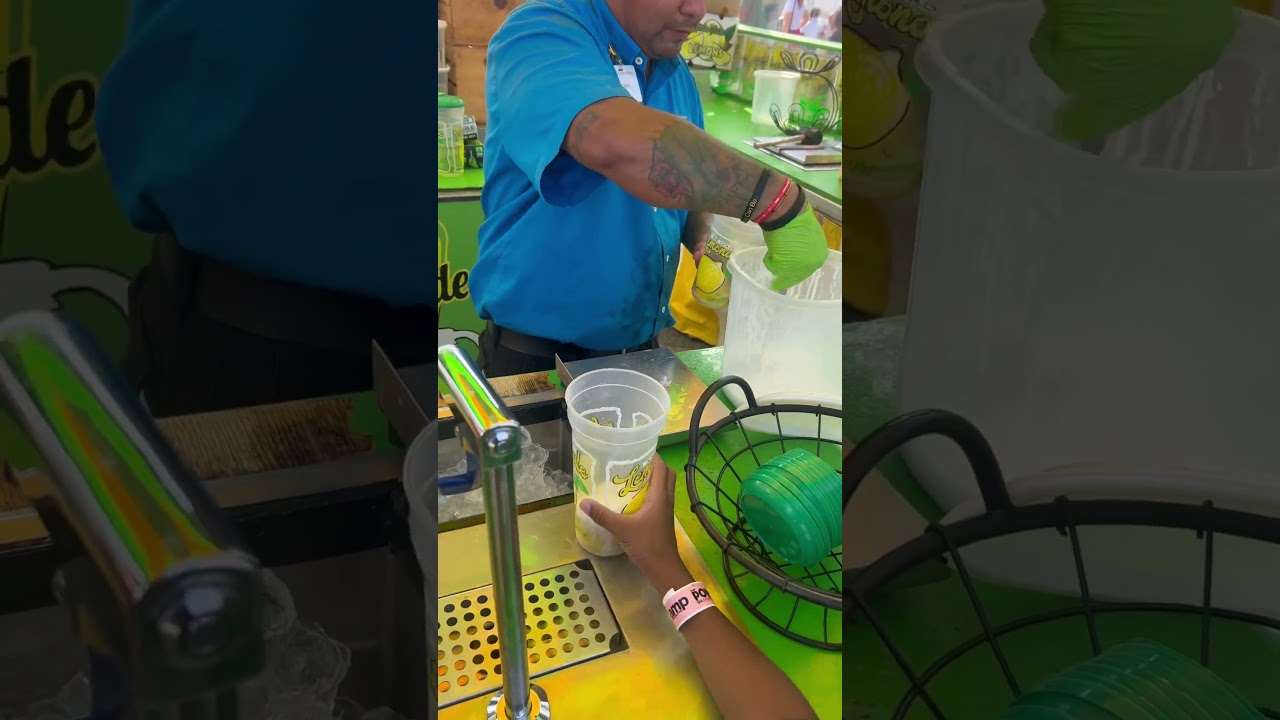 Fresh Squeezed Lemonade ! Water, Lemons, Sugar, Ice #guttatv #Lemonade #lemon
